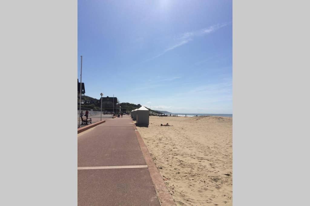 Le Coin Vert Deauville Eksteriør bilde